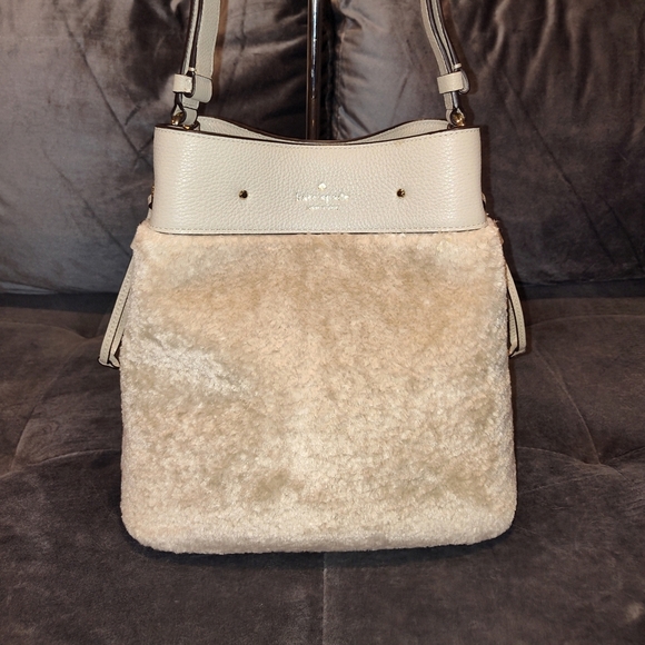 NWOT KATE SPADE MARTI FAUX FUR BUCKET SHOULDER BAG LIGHT SAND - Picture 5 of 15